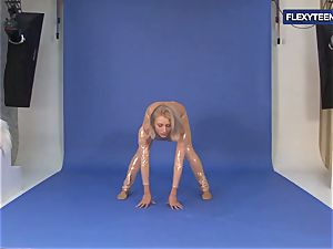 amazing naked gymnastics by Vetrodueva