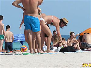 kinky unexperienced gigantic breasts teenagers hidden cam Beach flick